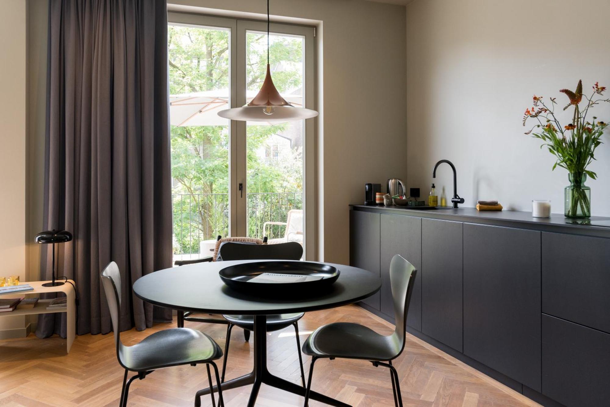Vondel 99 Bed & Breakfast Amsterdam