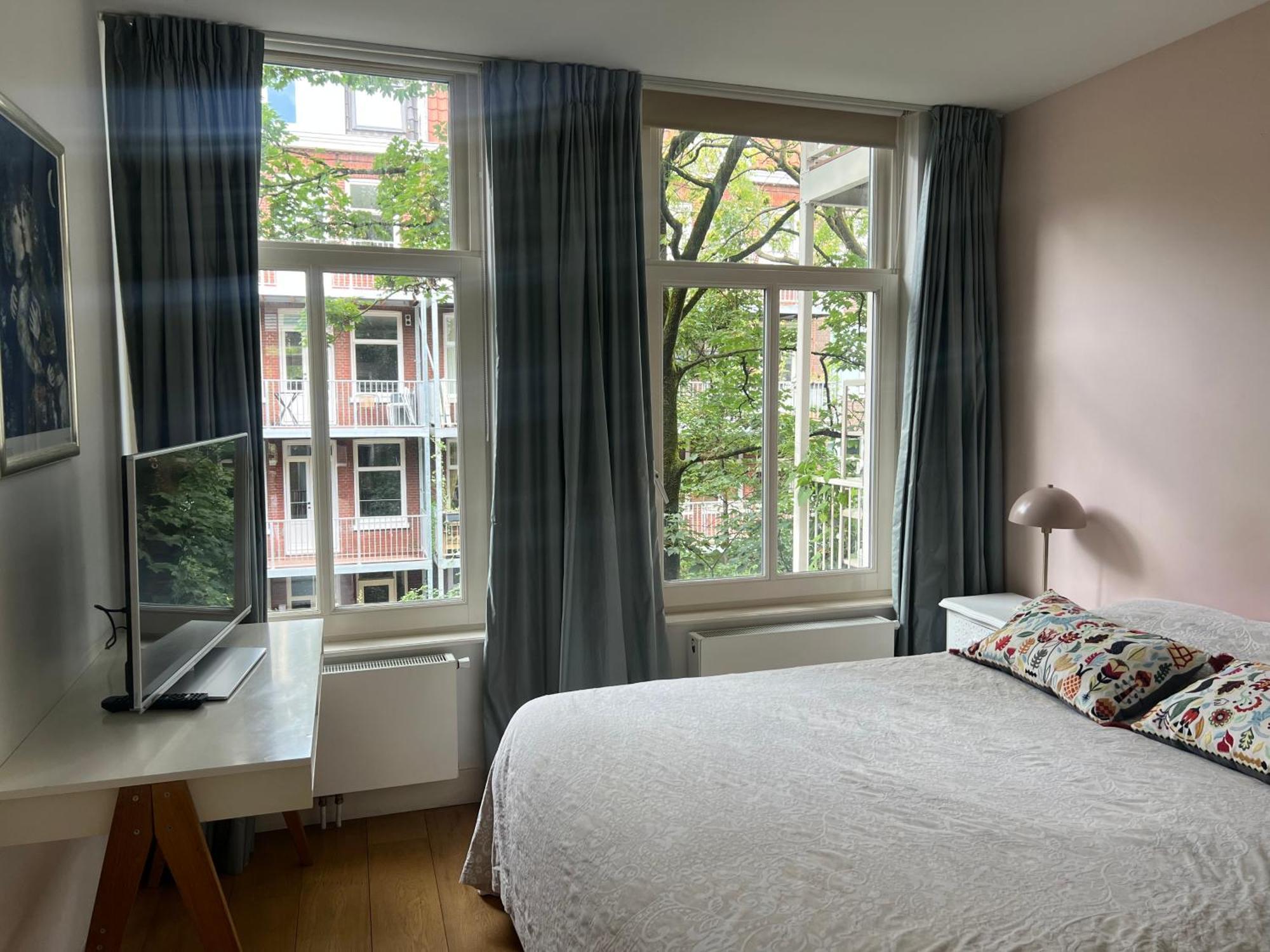 Great Bed And Breakfast Amsterdam Acomodação com café da manhã  2*