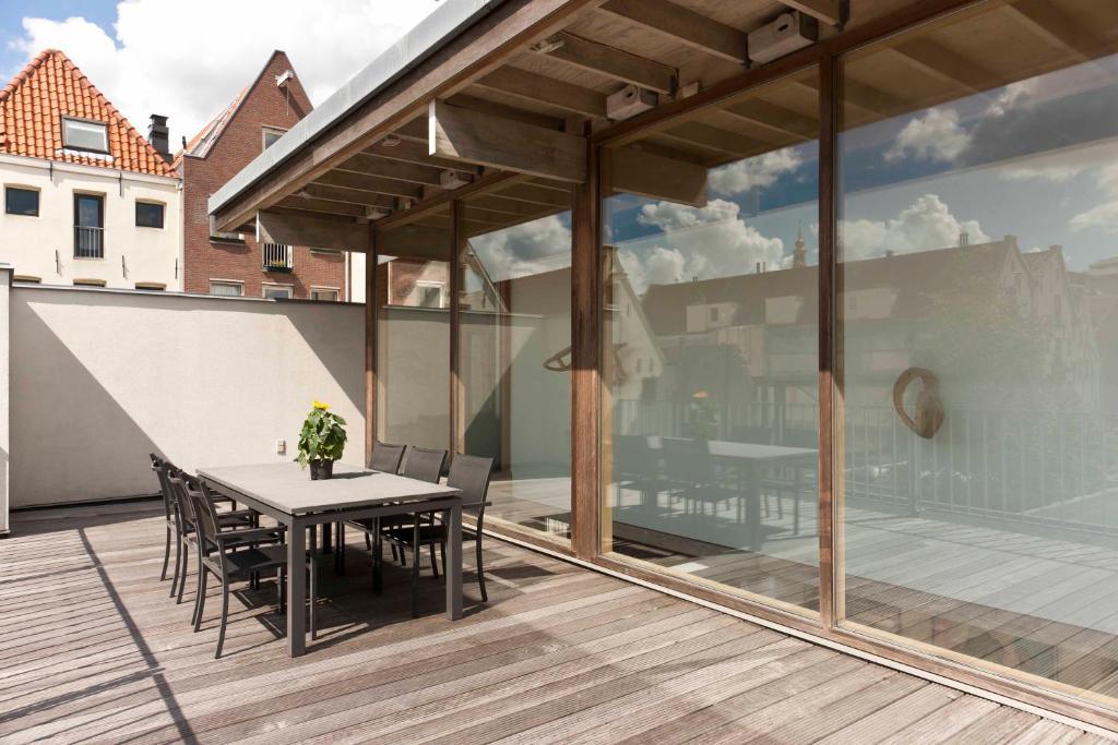 Starry Night Penthouse Apartment City Centre Couette-café