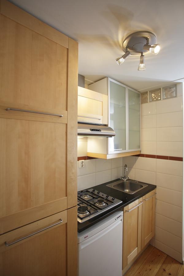 Alexander's Guest house 2*