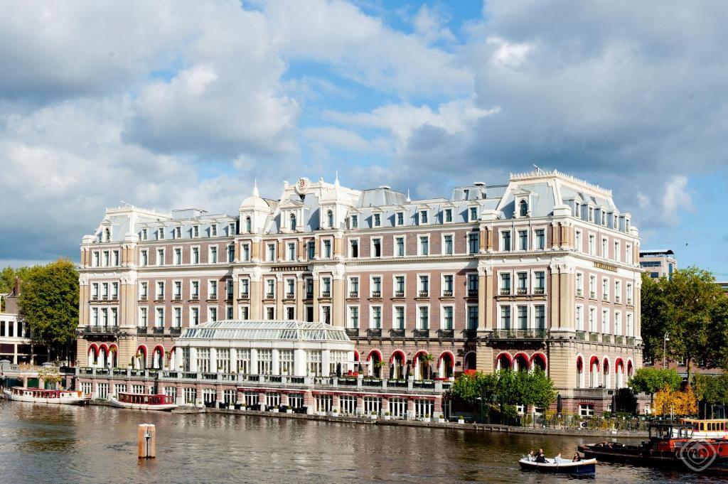 Hotel Grand Downtown