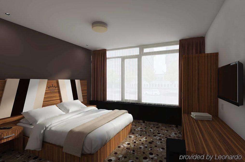 King's Court Khách sạn 3*
