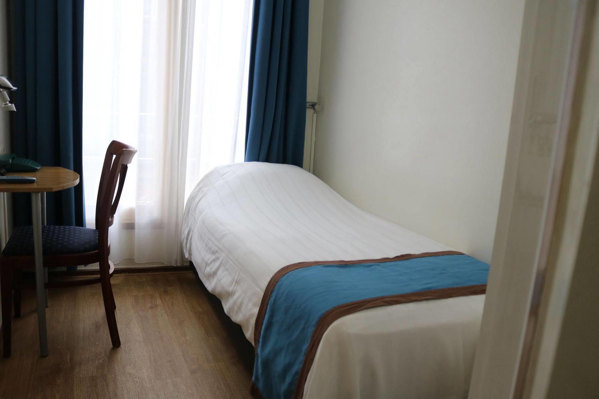 Khách sạn Doria 3*