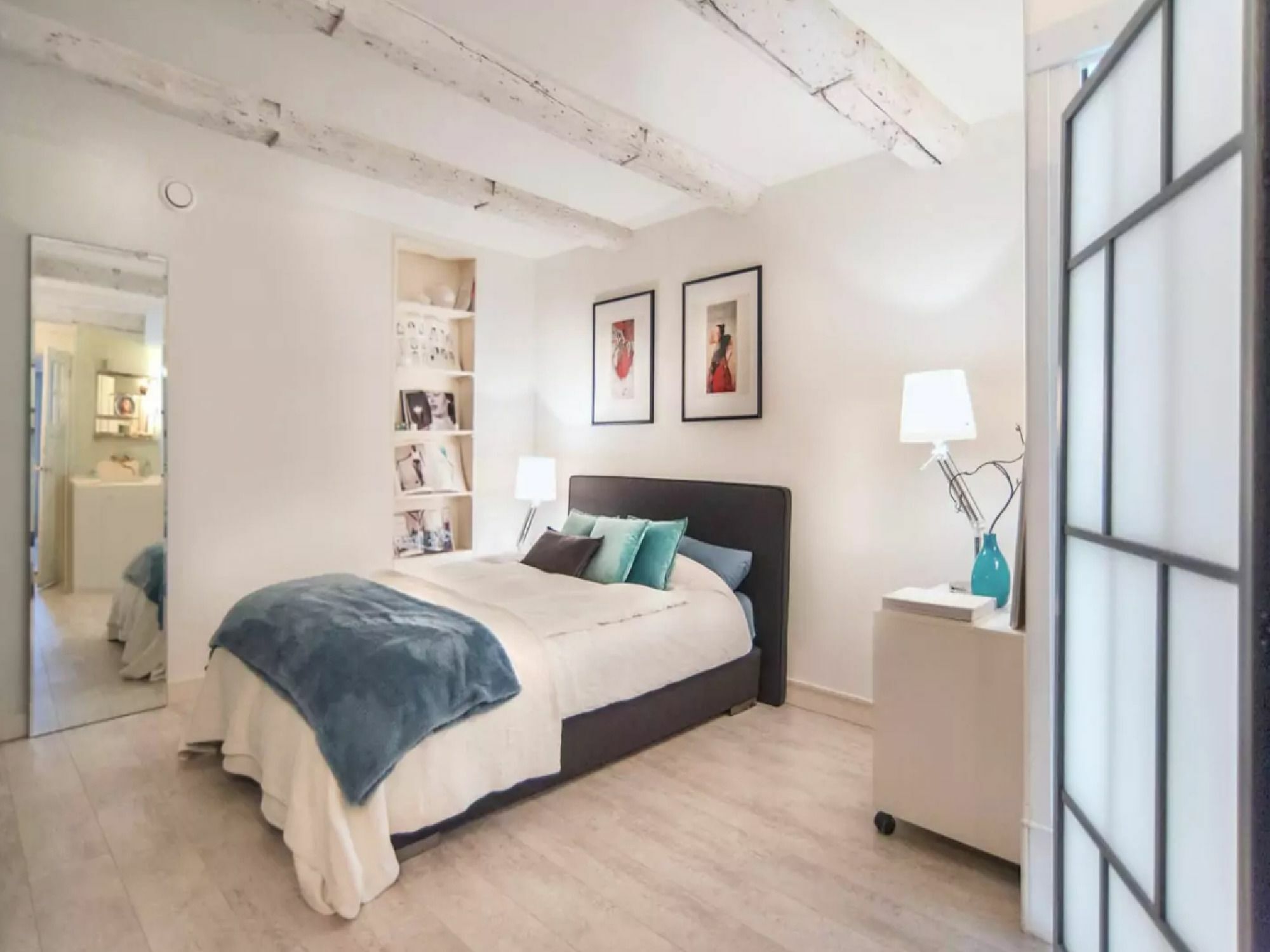 Khách sạn Boutique With Amazing Location 3*