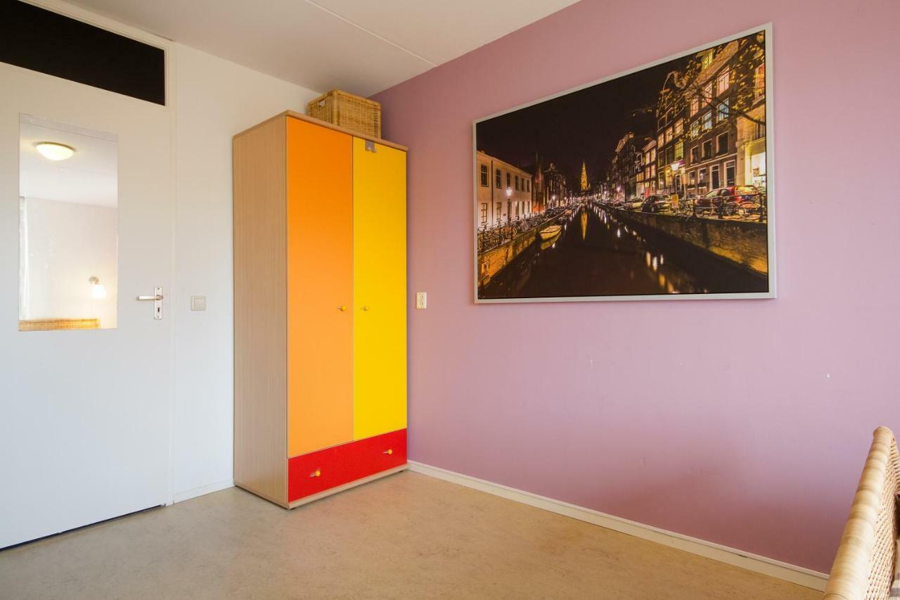 Homestay Johan's B&b, Dakterras & Goedkoop Parkeren - Sinds 2014 *