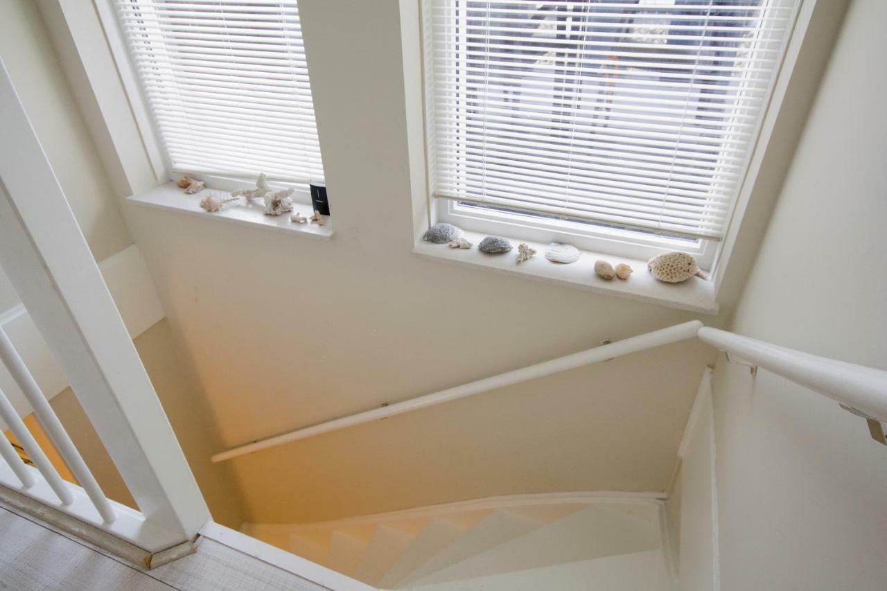Homestay Johan's B&b, Dakterras & Goedkoop Parkeren - Sinds 2014 *