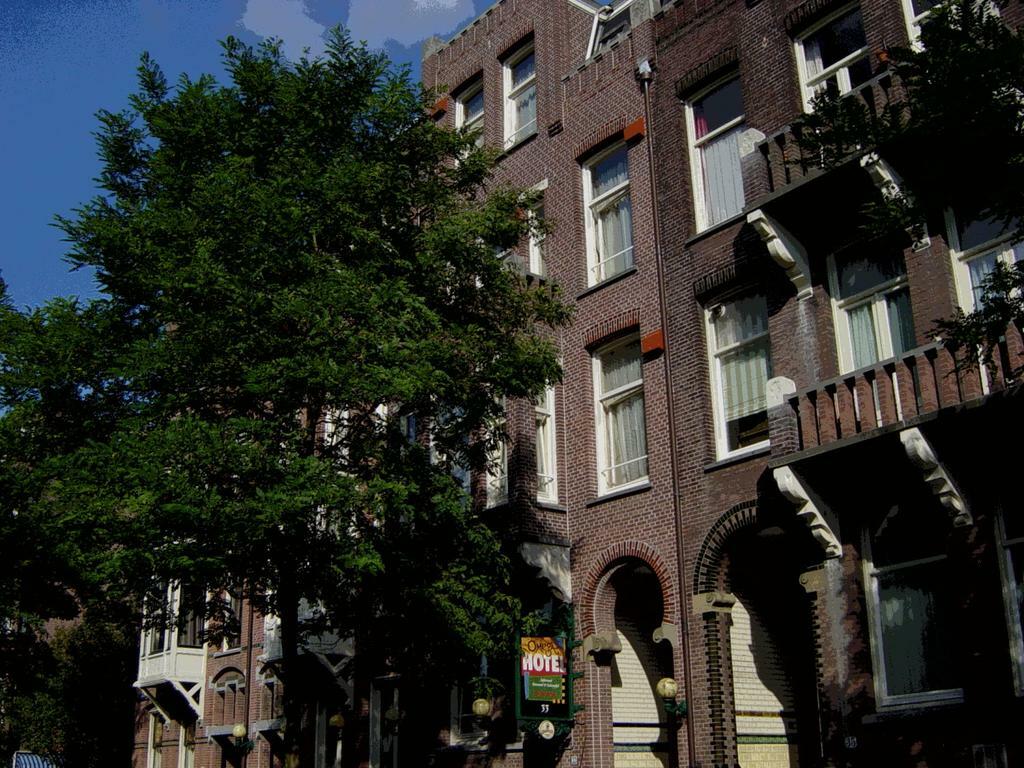 Hotel Omega