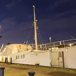 M/S Svalbard B&B