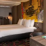 Eden Studios And Apartments