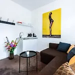 Luxurious Boutique Suite In City Center