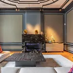Lyafett Stay Deluxe Apartment