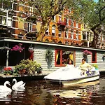 Phildutch Houseboat Amsterdam Bed And Breakfast