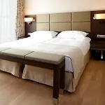 Krasnapolsky Appartementen