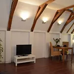 Rembrandtplein Bed & Breakfast