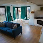 Houseboat Piano Forte