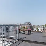 Boutique Canal House Suites