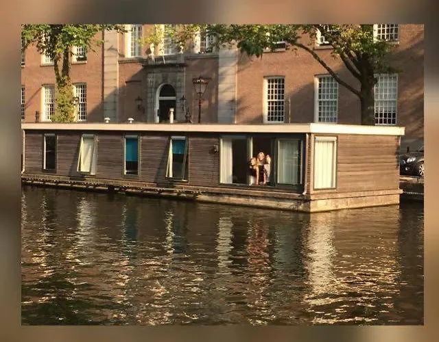 Houseboat On The Nieuwe Keizersgracht