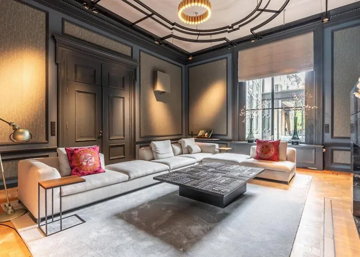 Lyafett Stay Deluxe Apartment