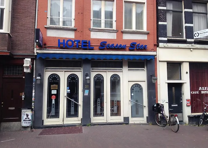 Budget Season Star Hotel
