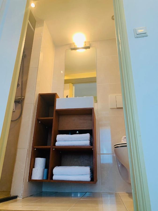 Amsterdam Central Guest House Gasthuis 2*