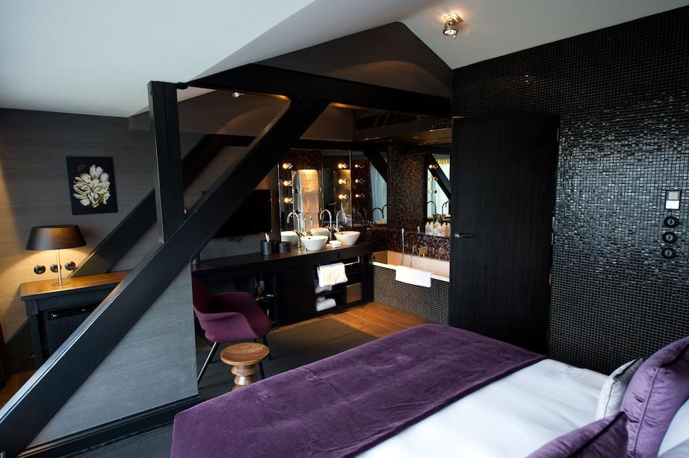 Canal House Khách sạn 4*