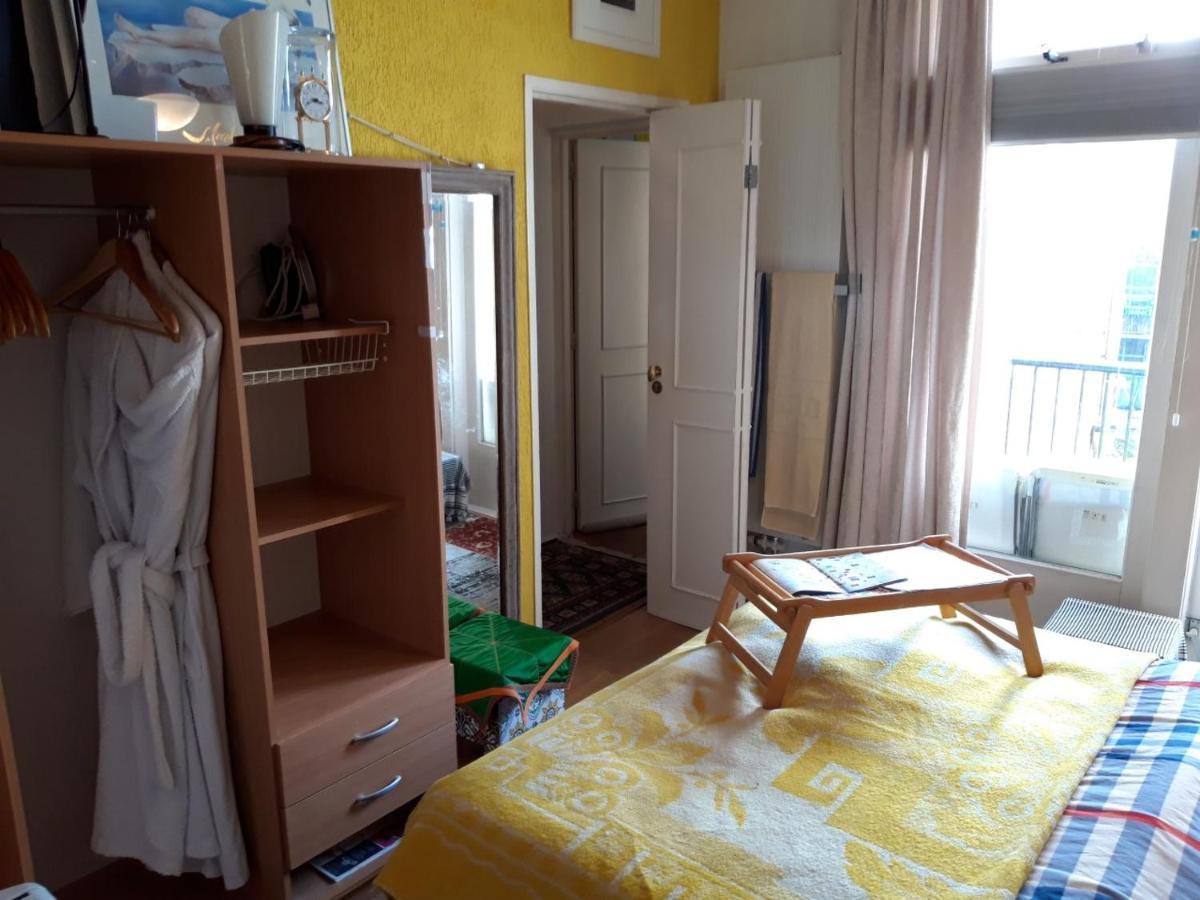 Homey Budget Bedroom *