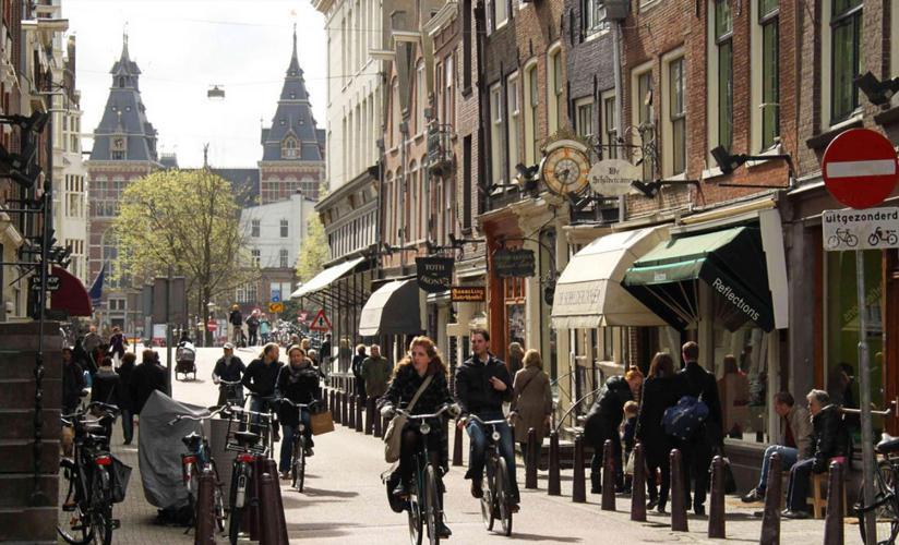 Hospedagem domiciliar Chez Odette - Free Bikes & Private Car Parking *