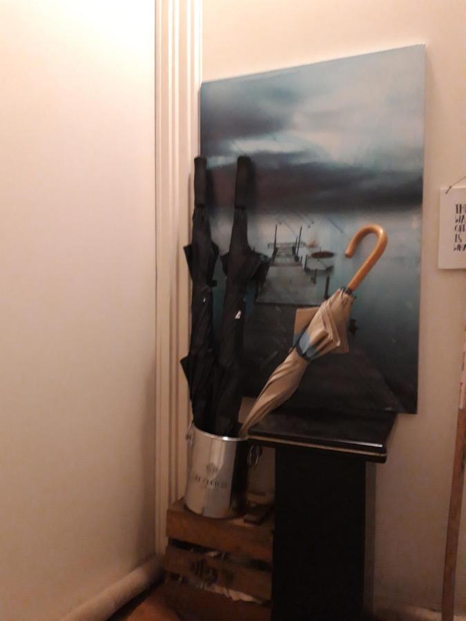 Homey Budget Bedroom Privatunterkunft