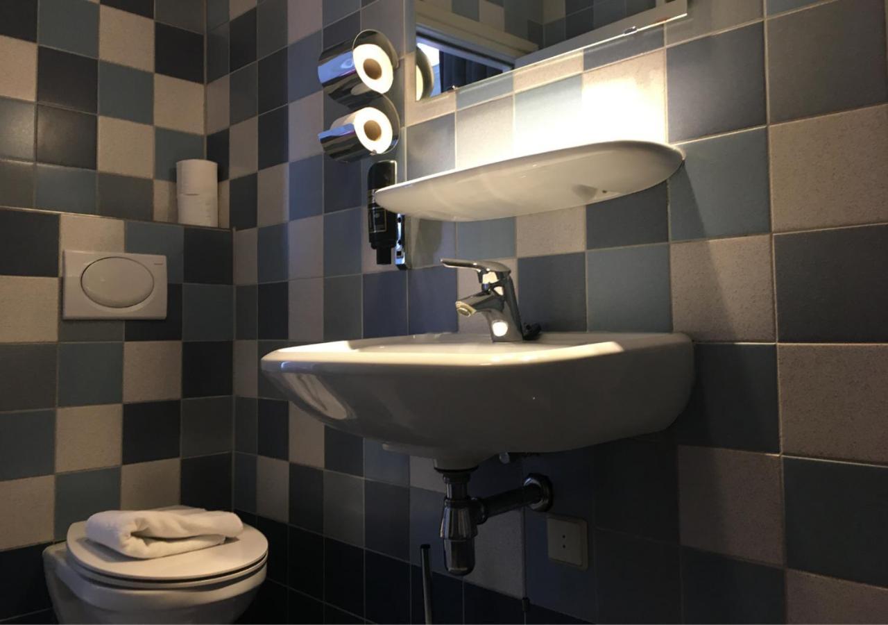 City Hotel Hotel 2*