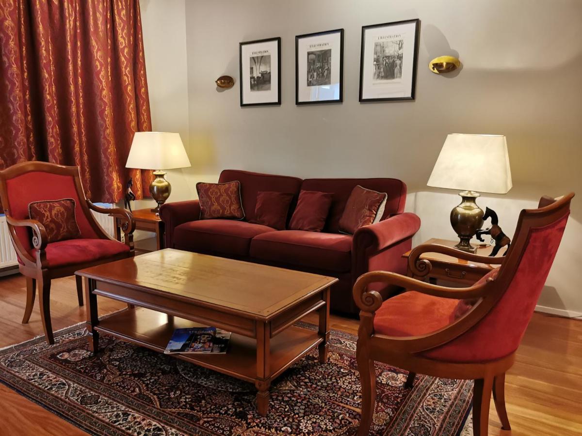 Khách sạn Apollofirst Boutique 4*