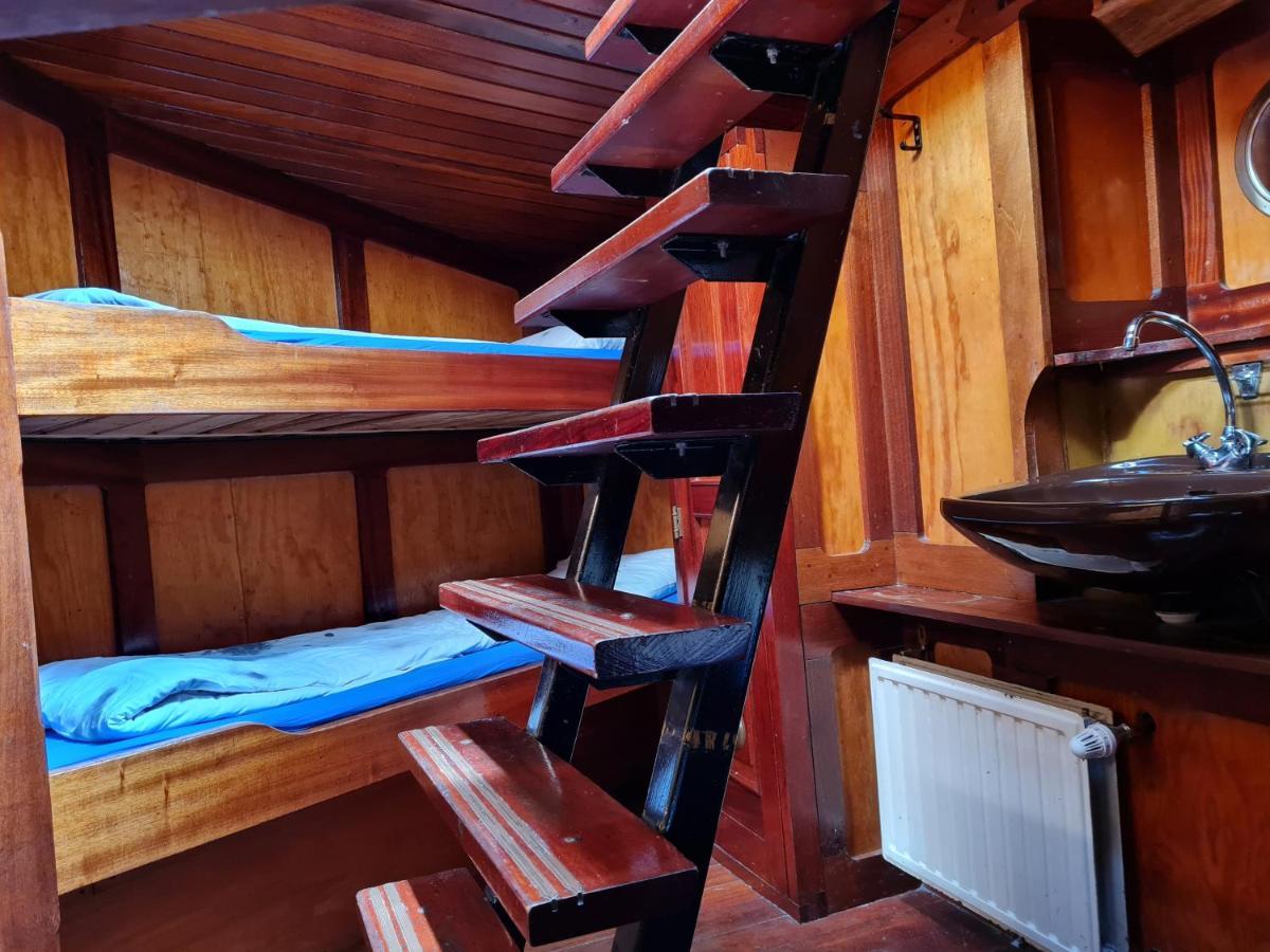 Botel Anna Maria Ii Amesterdão