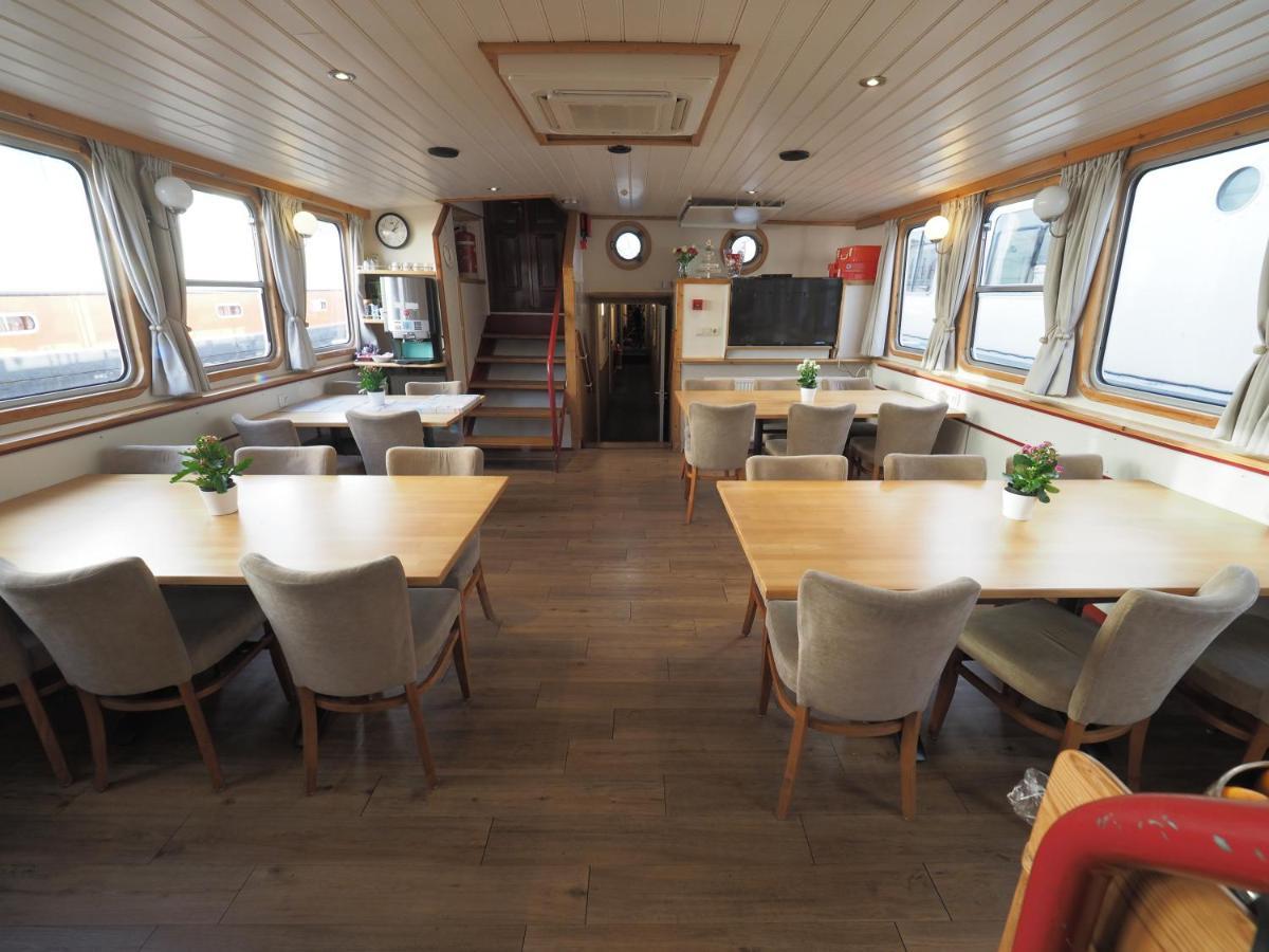 Hotel Hotelboat Allure 2*