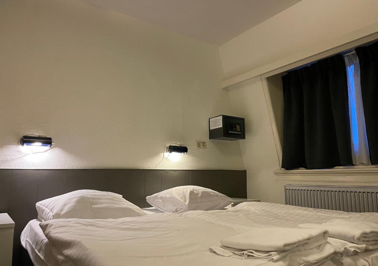 City Hotel Hotel 2*