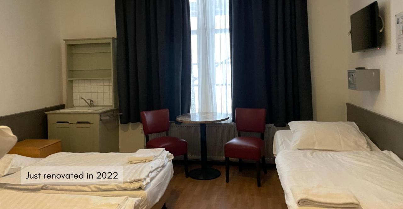 City Hotel Hotel 2*