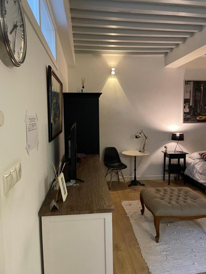 Studio Ground Floor *