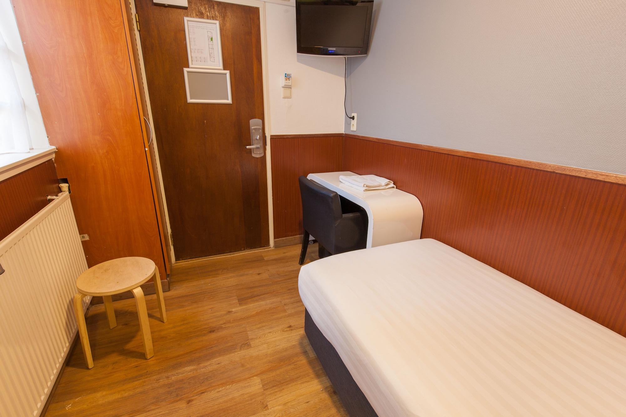 Travel Hotel 2*