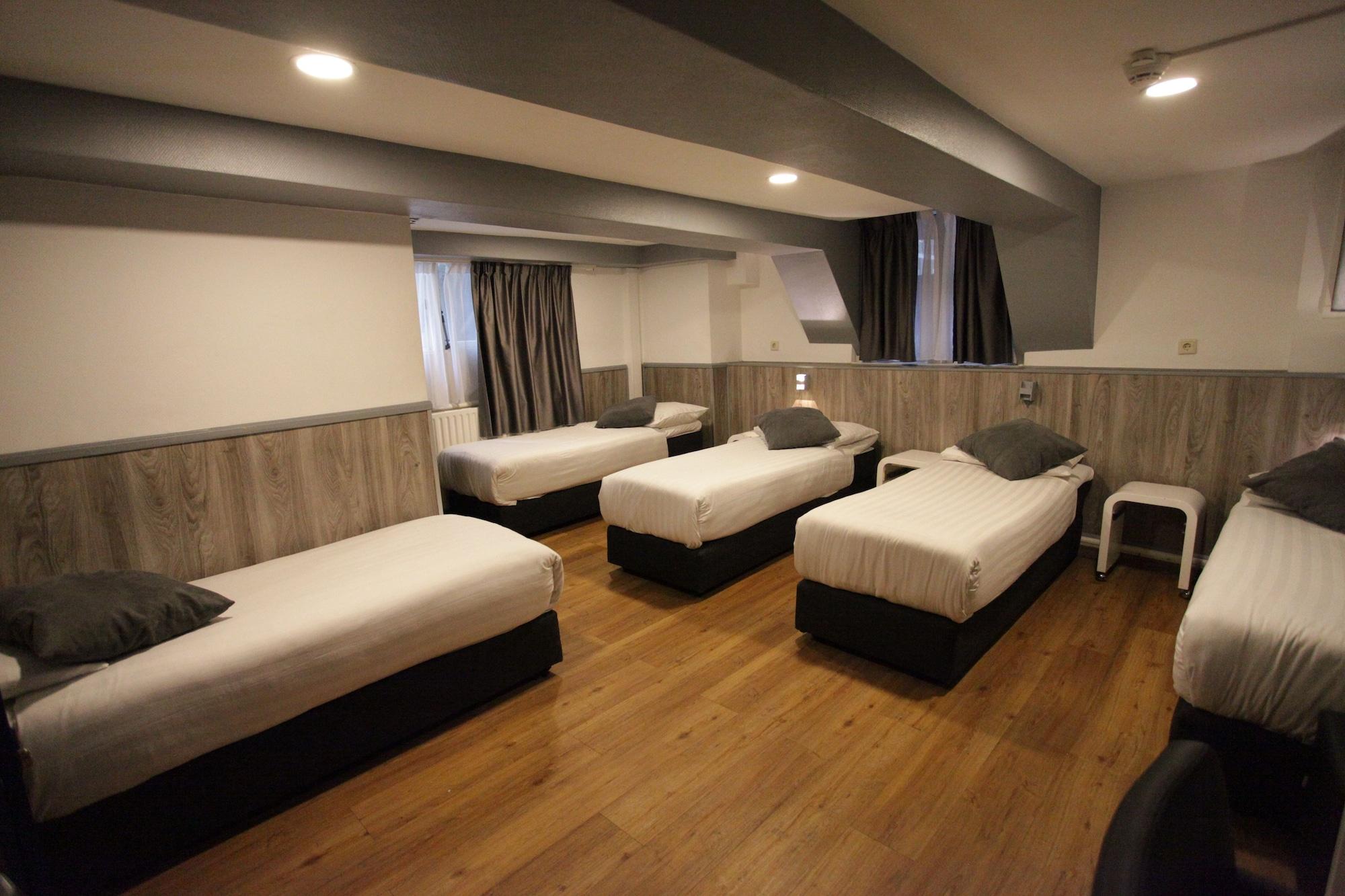 Travel Hotel