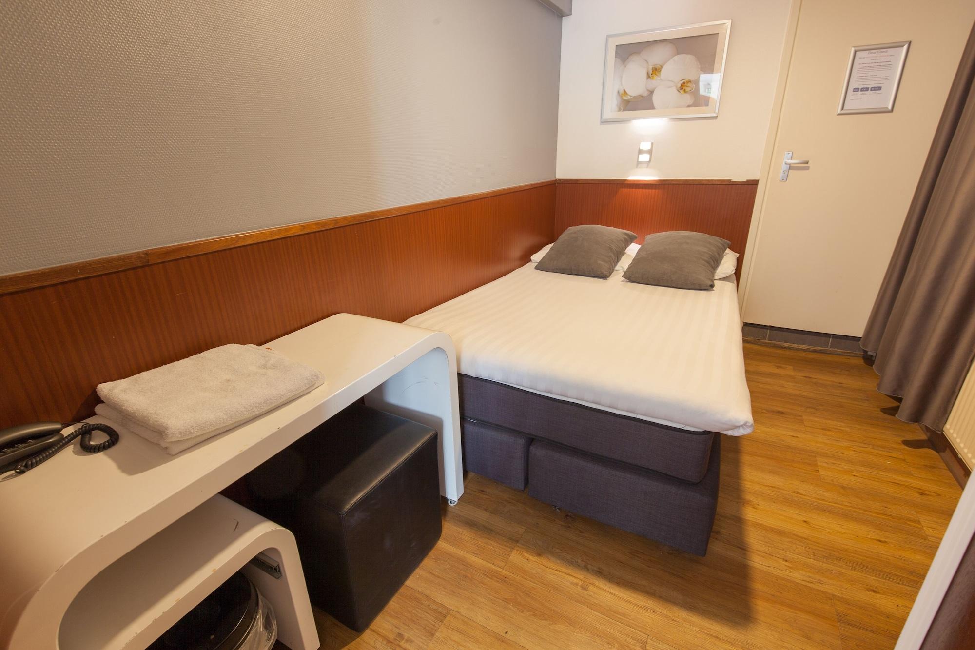 Hotel Travel