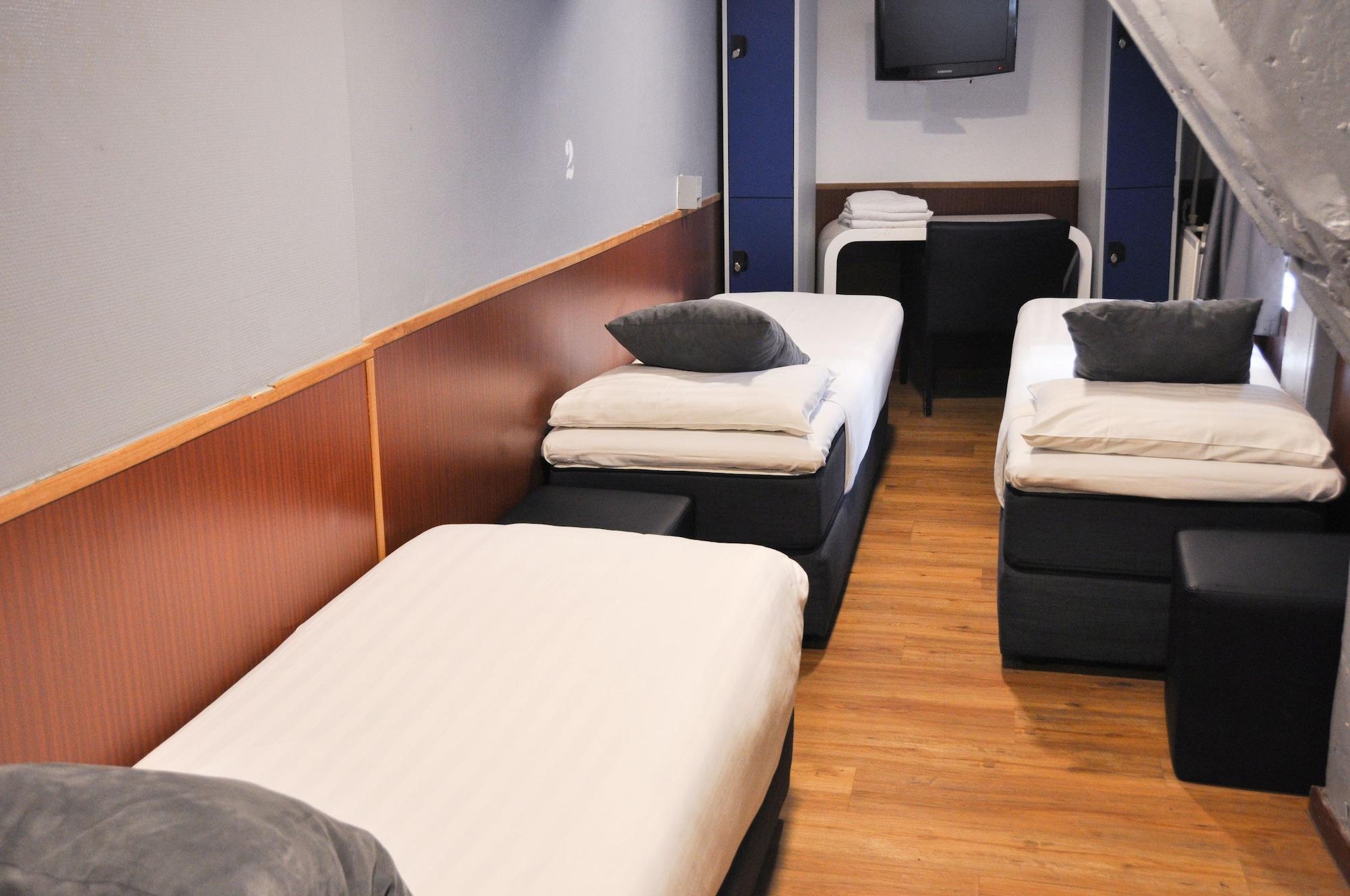 Hotel Travel 2*