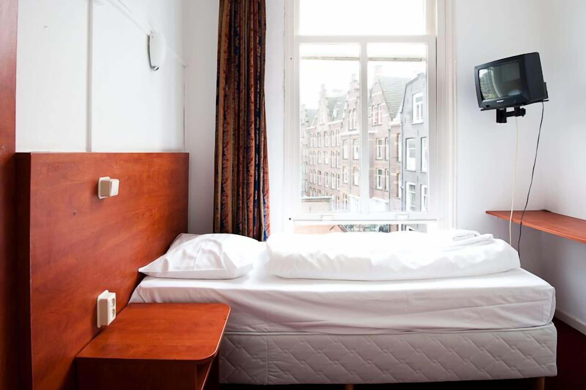 Hotel Amsterdam Inn Khách sạn
