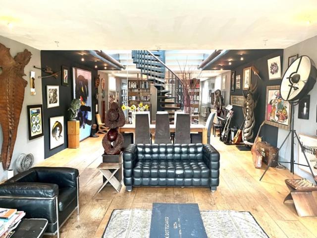 Appartement Elegant Penthouse Loft Of 250 M2 In Centre With Huge Roofgarden 80 M2 Amsterdam