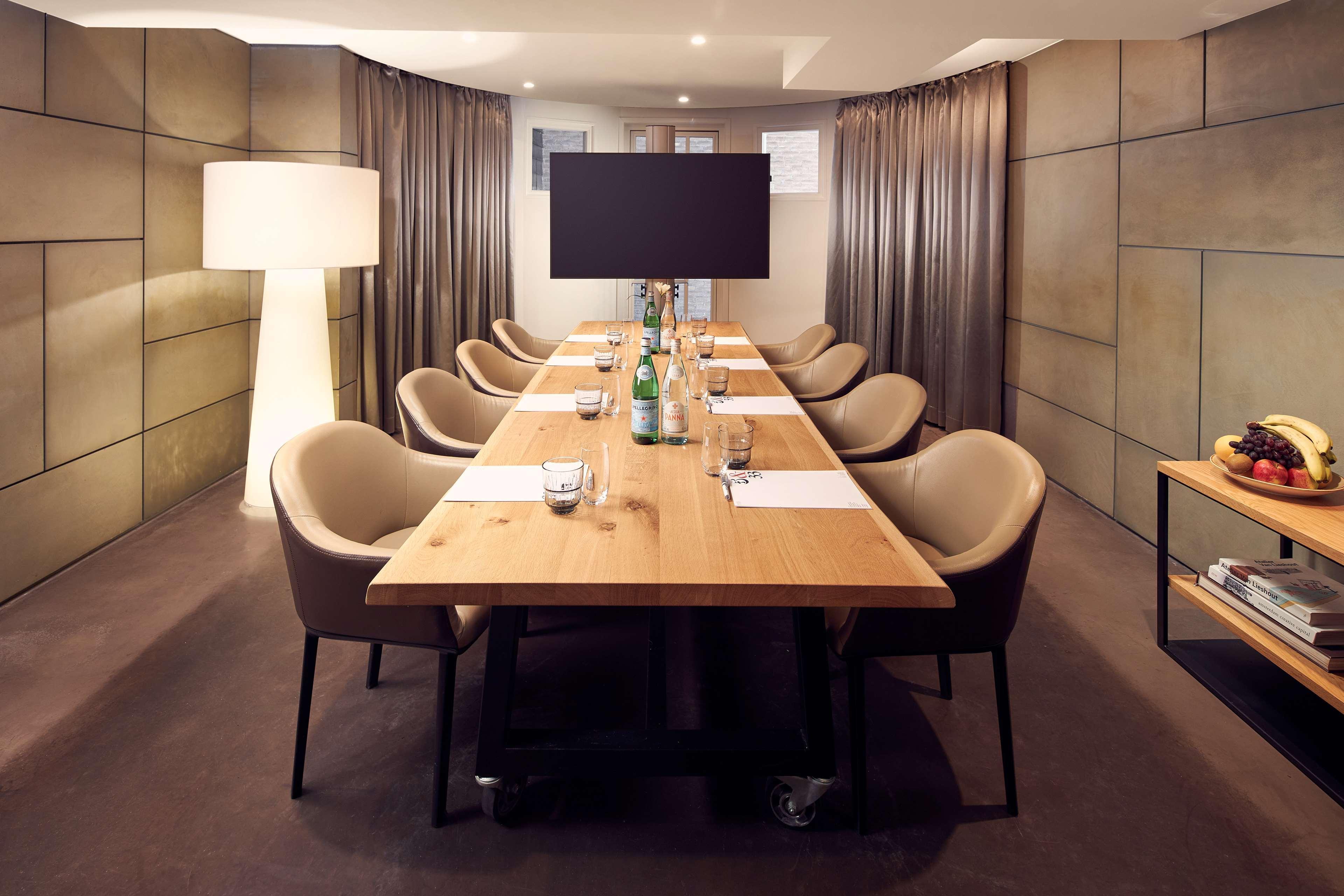 Art'otel Amsterdam, Powered By Radisson Khách sạn