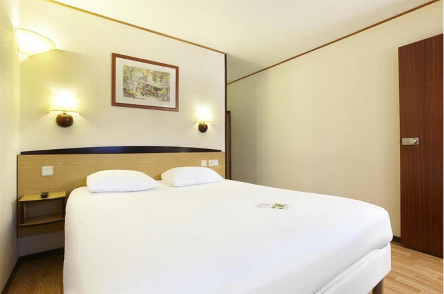 Campanile & Restaurant Zuid-oost 3*