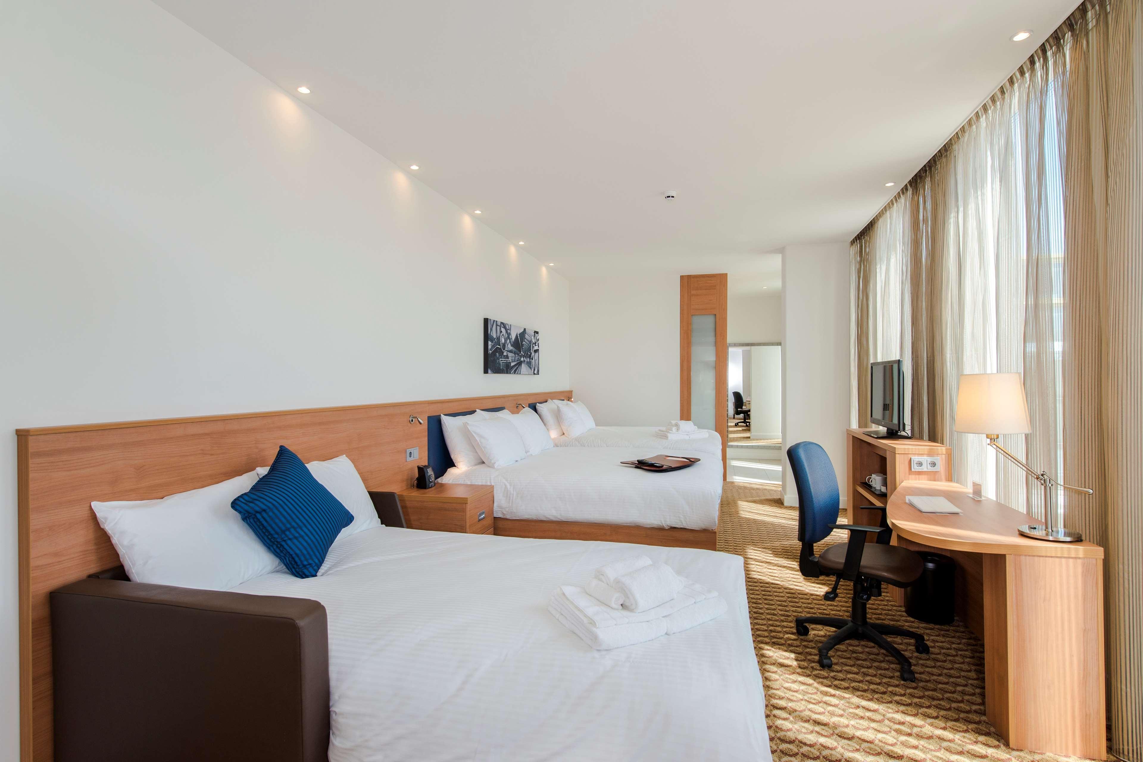 Hampton By Hilton Arena Boulevard Khách sạn
