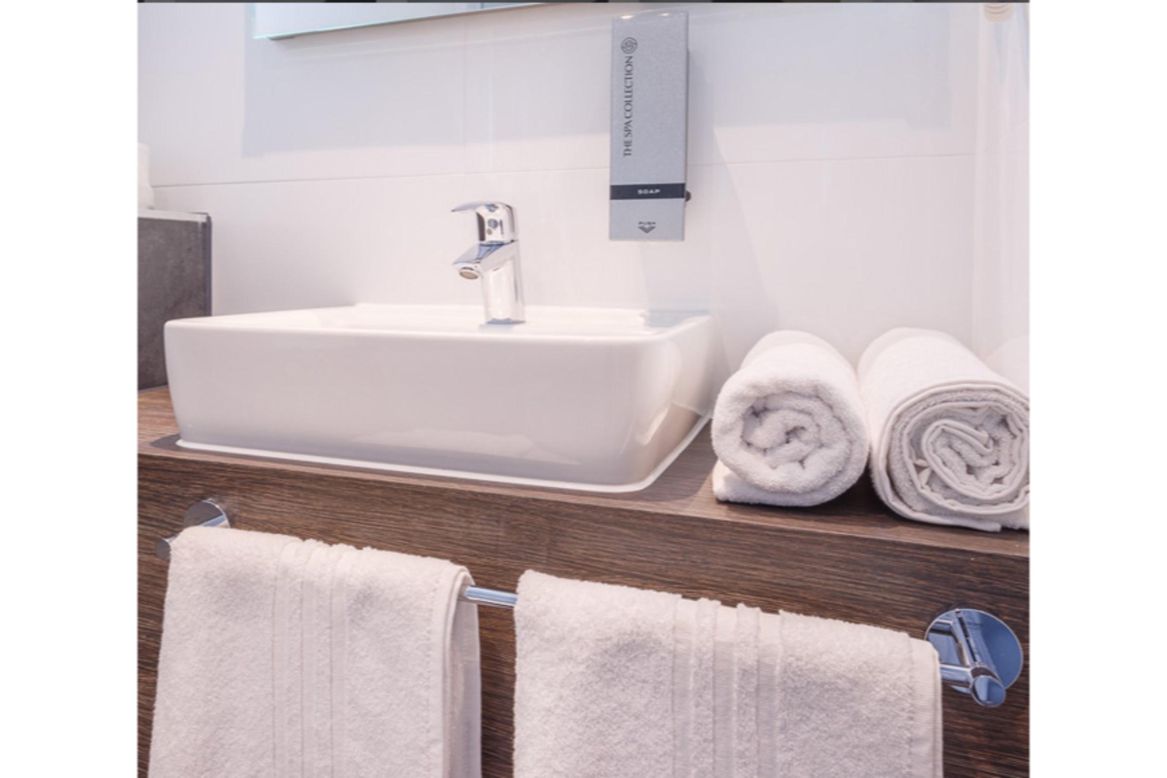 Khách sạn Joy 3*