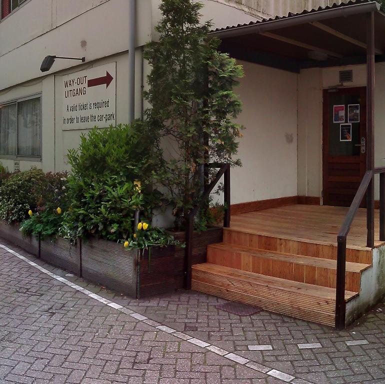 Auberge de jeunesse Budget Hostel Bargain Toko *