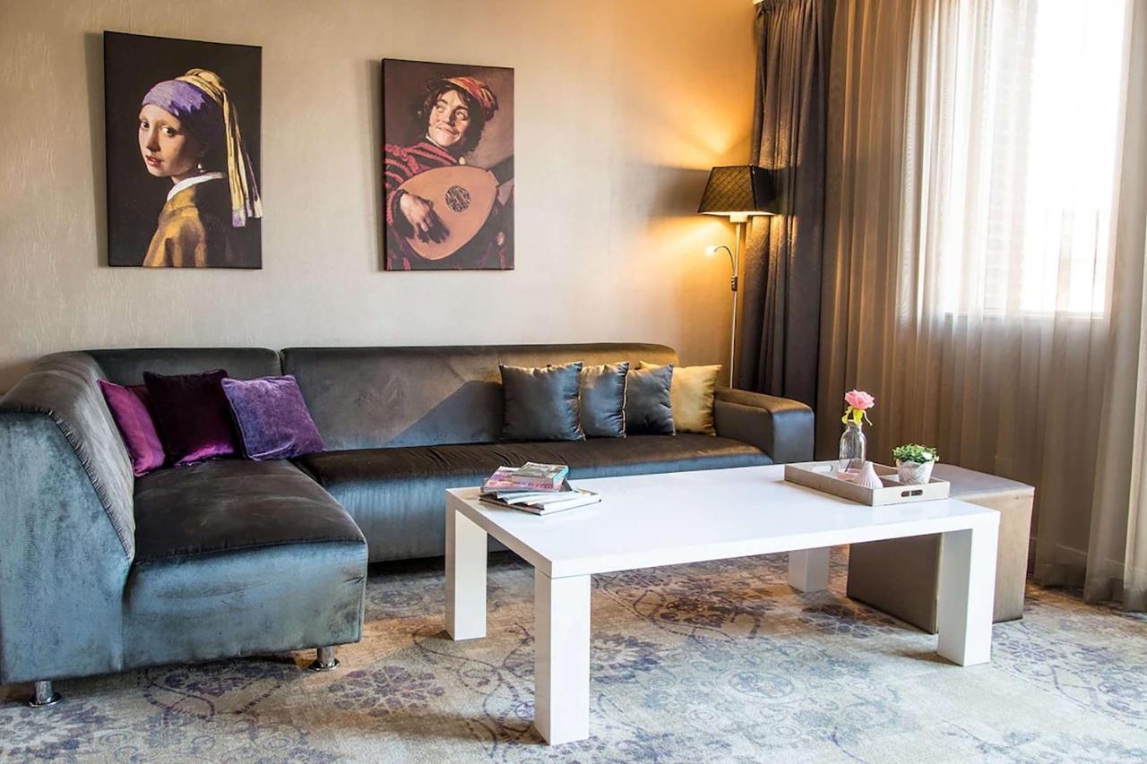 Luxury Hotel