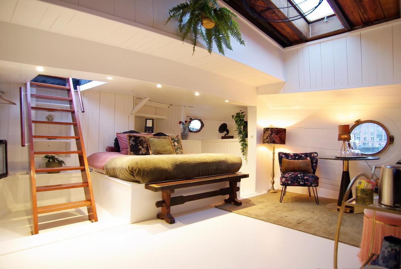 Guest house Najade Eco Houseboat Amsterdam