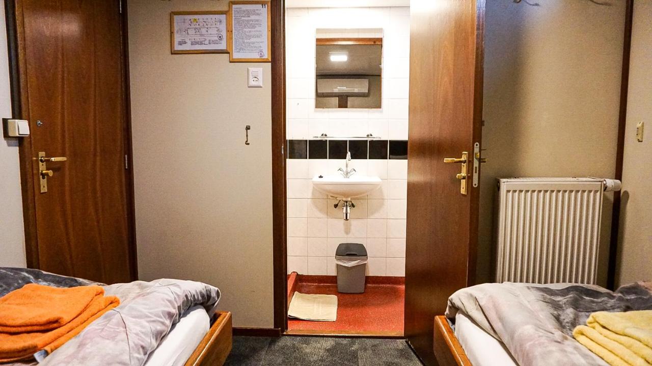 Hotelboat Angeline Hotel Amsterdam