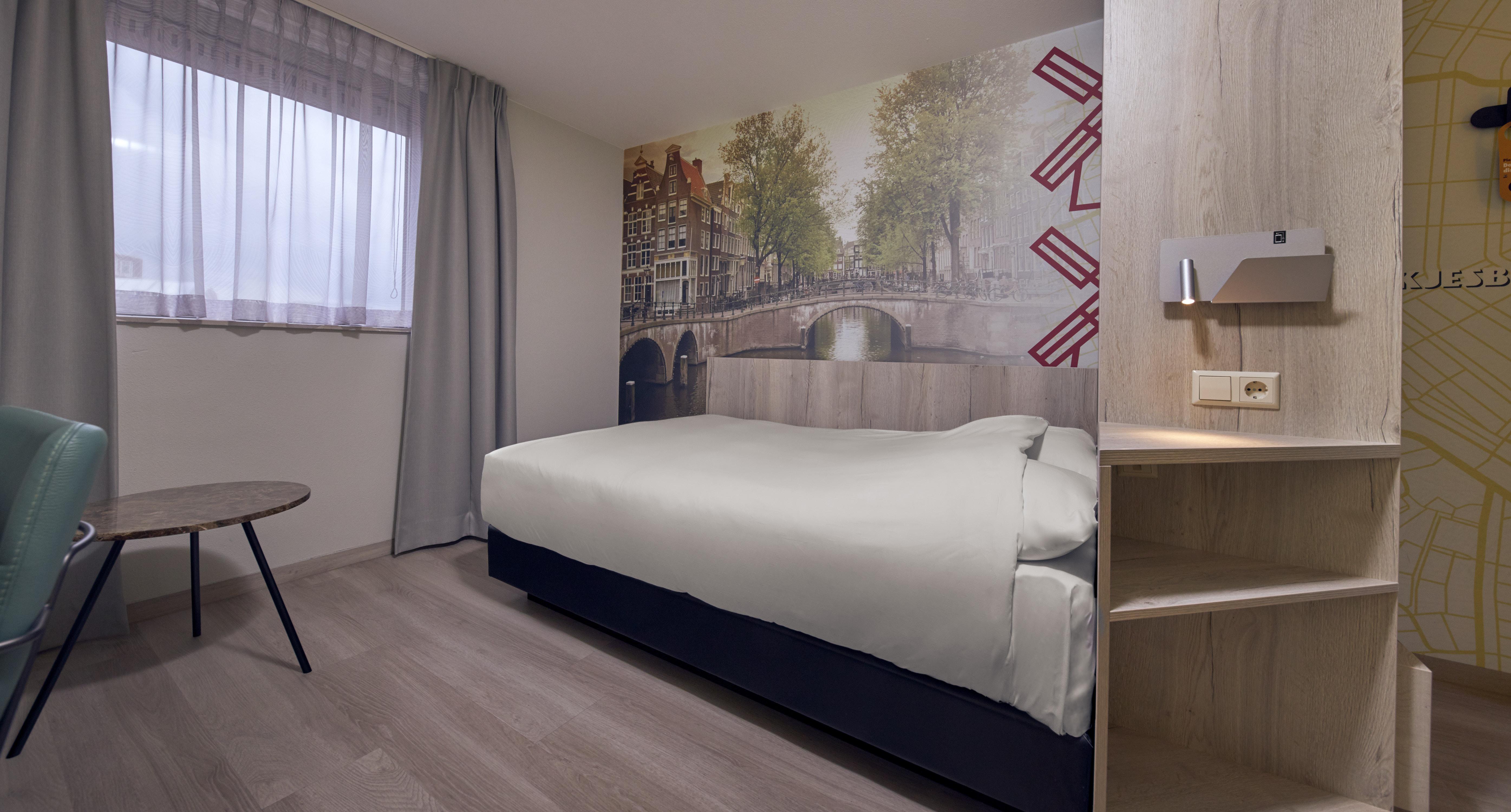 Khách sạn Inntel Centre 4*